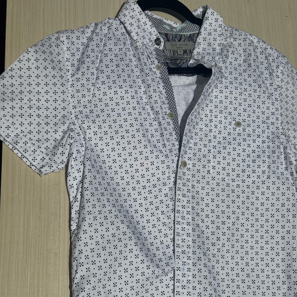 Ted baker white short sleeve button down with navy pattern